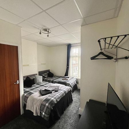 Tudor Rose Hotel Blackpool Bagian luar foto