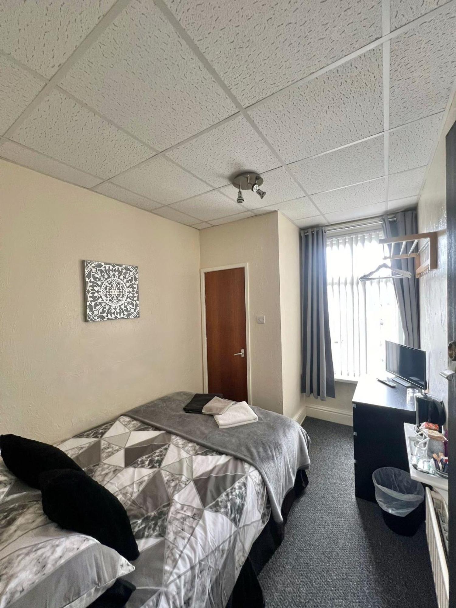 Tudor Rose Hotel Blackpool Bagian luar foto