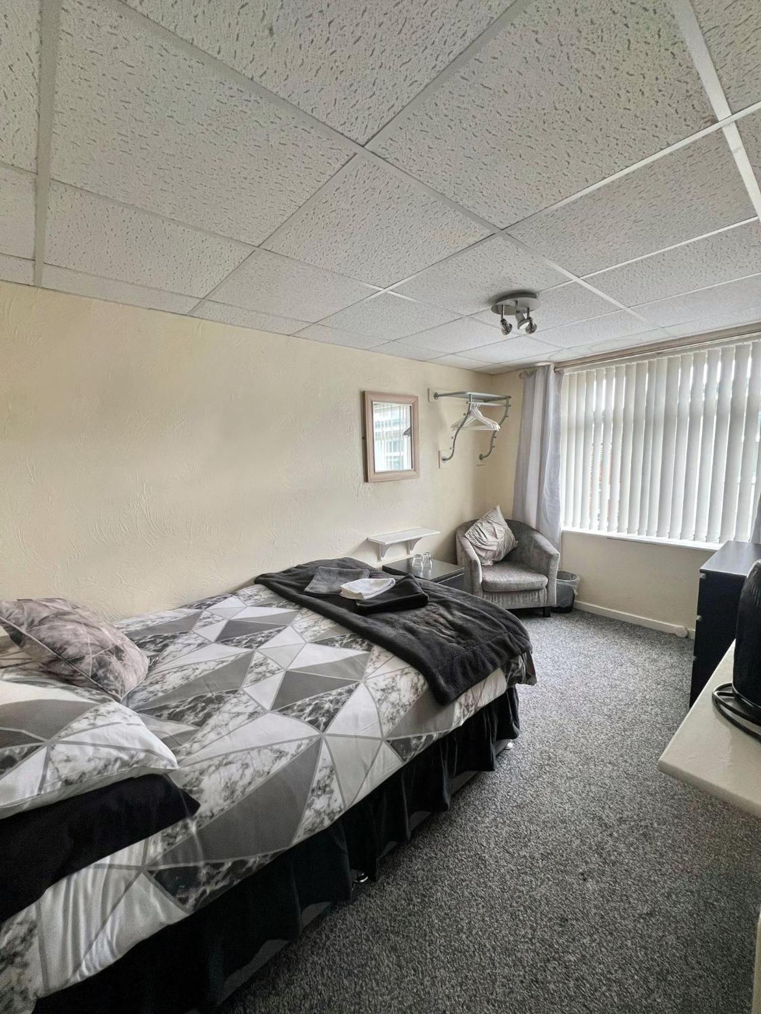 Tudor Rose Hotel Blackpool Bagian luar foto
